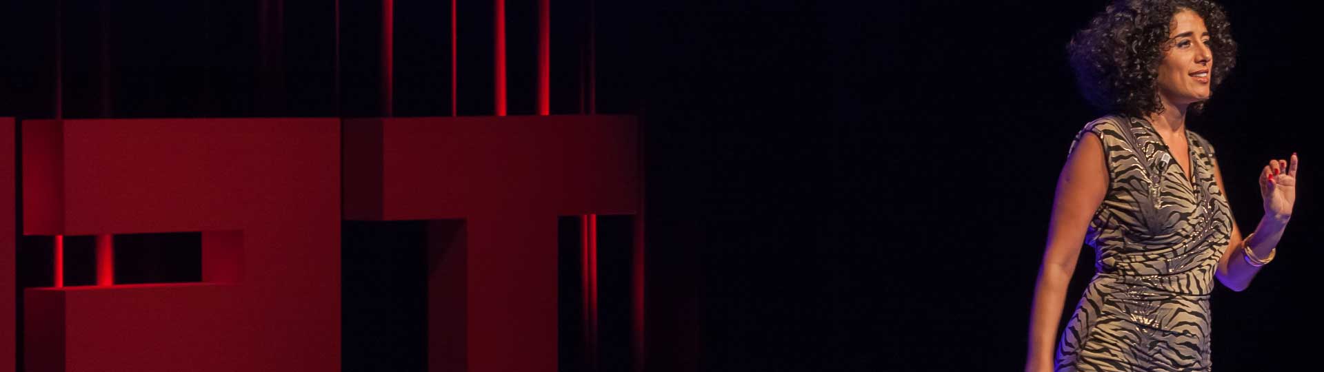 Kaouthar Darmoni on stage Tedex